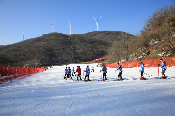 荆州有名滑雪在哪里